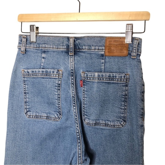 LEVI'S Ribcage Wide Leg Crop Medium Wash Jeans Size 27 - Picture 5 of 8